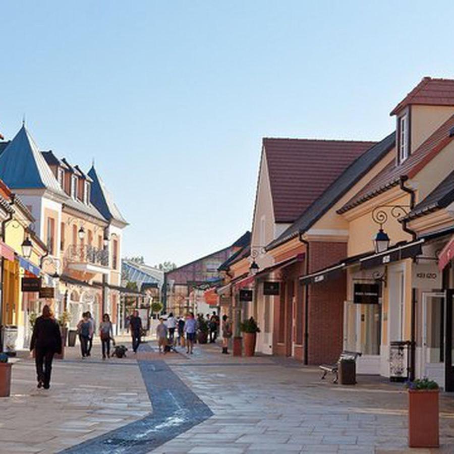 セリFlat Near To The Theme Park/Val D'Europeアパートメント エクステリア 写真